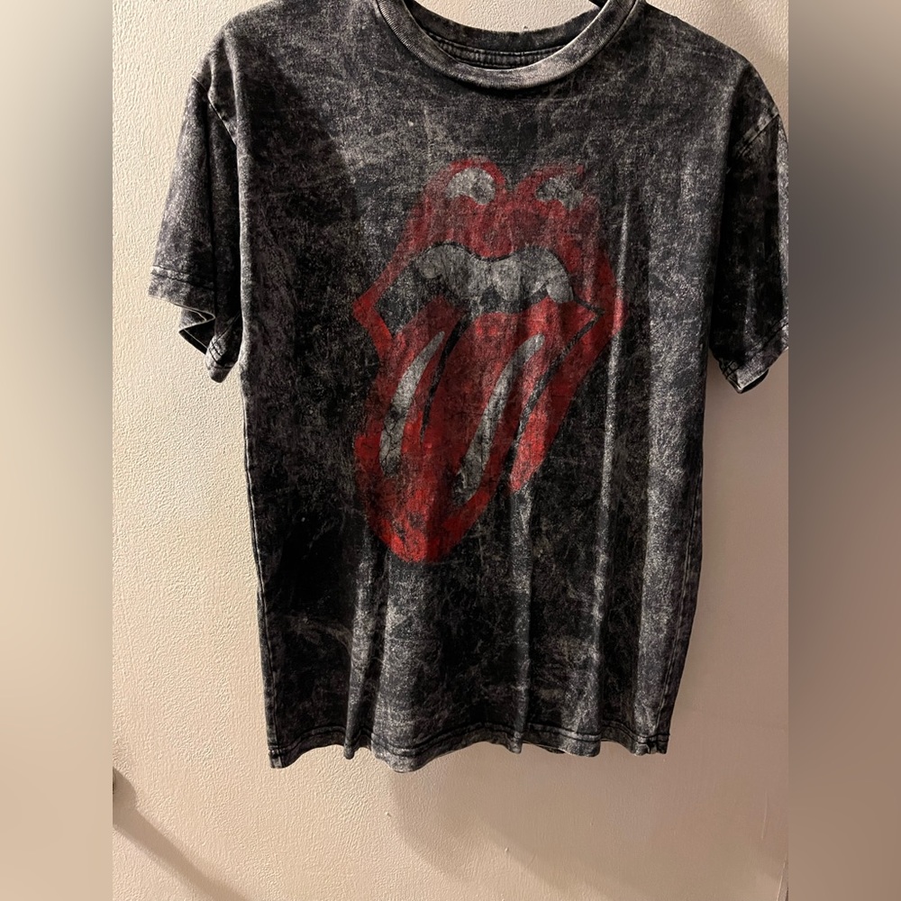 Woman’s Rolling Stones T-shirt size small